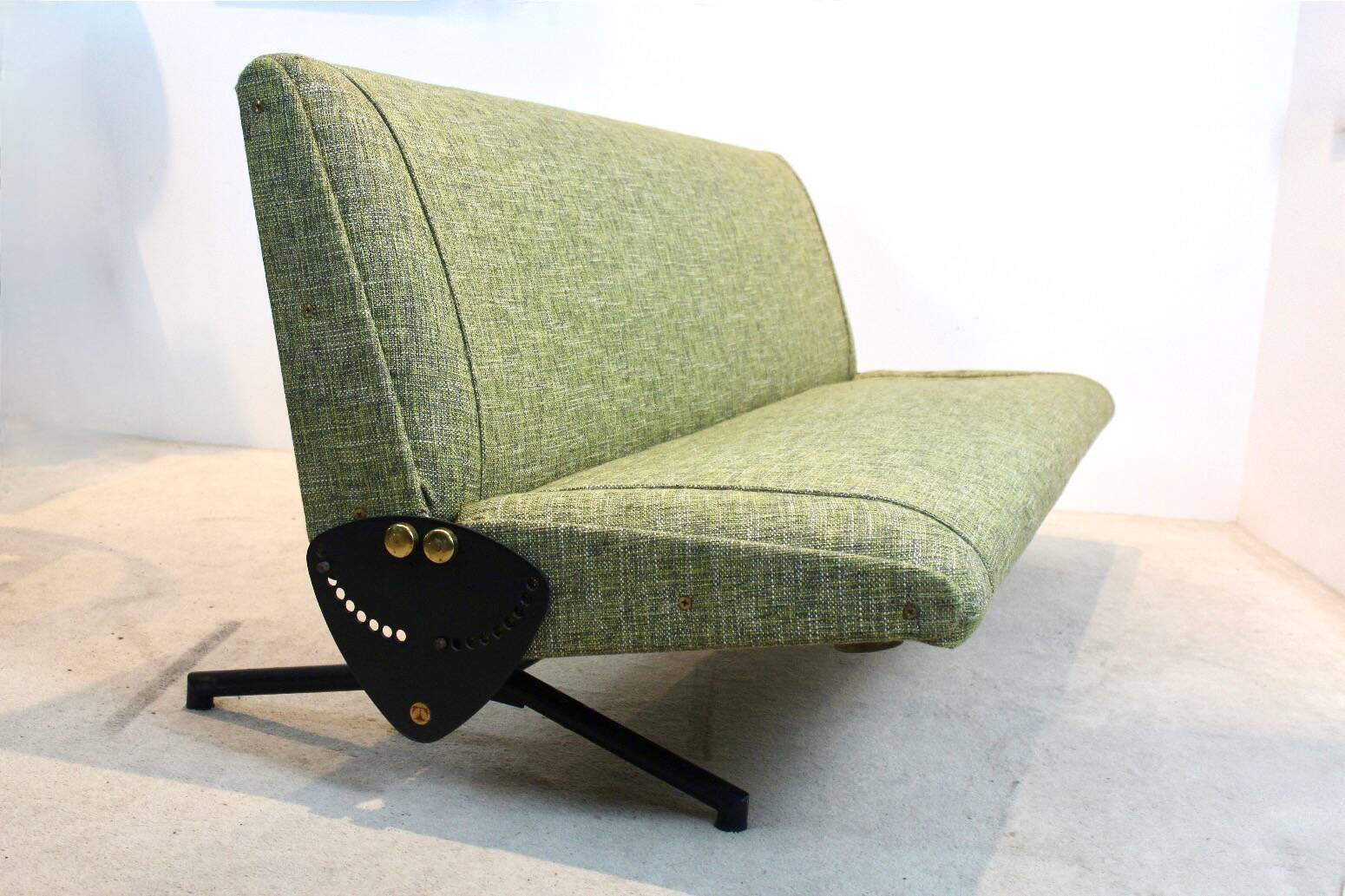 Canapé-lit D70 par Osvaldo Borsani pour Tecno, 1954