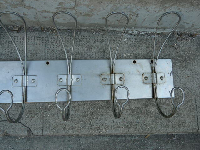 School or industrial wall-mounted door 7 double patères