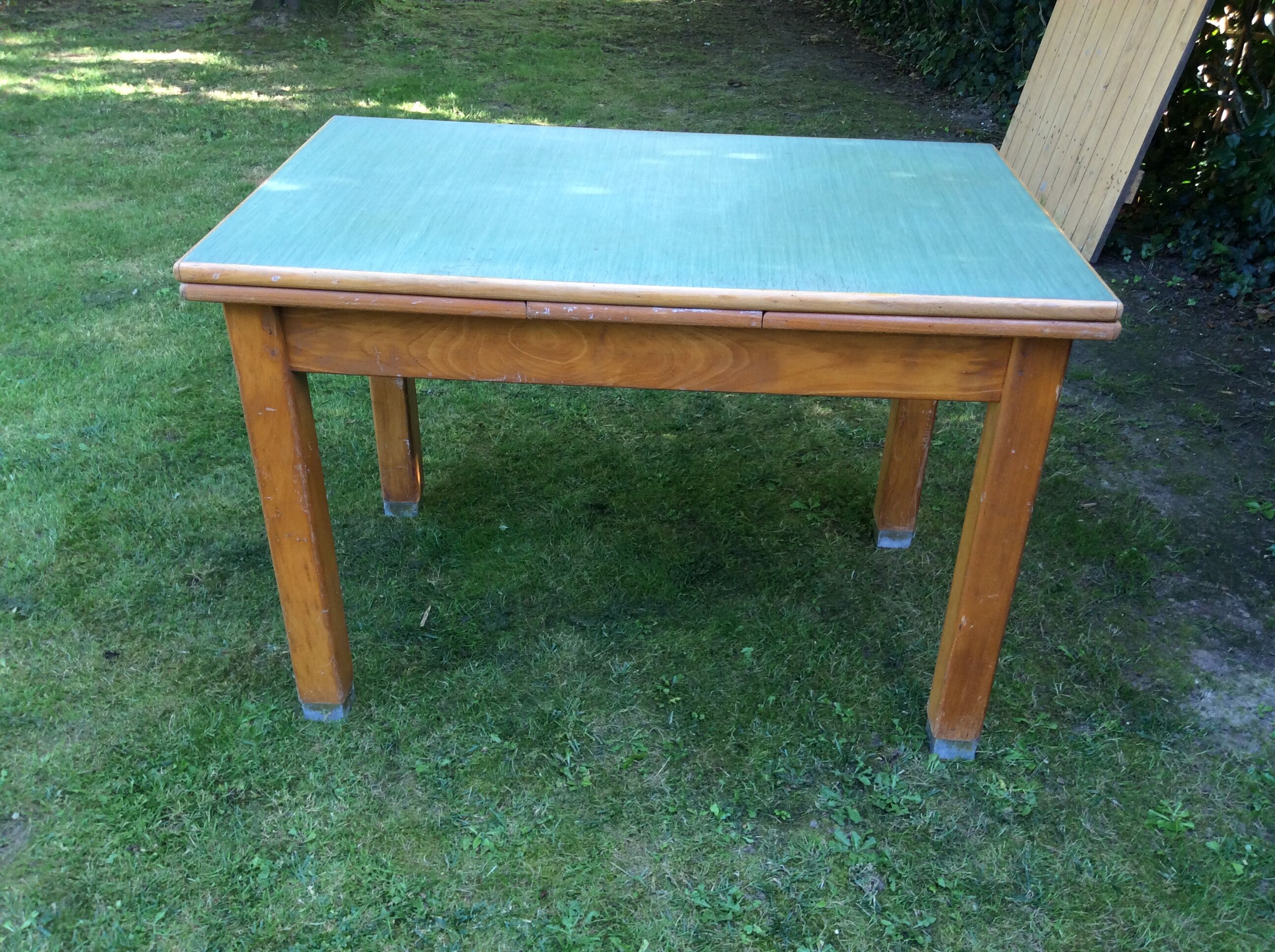 Kitchen table