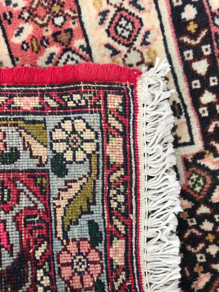 Handmade persian antique carpet from Abadeh 76x107cm