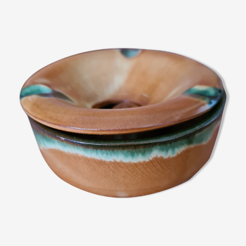 Ceramic ashtray