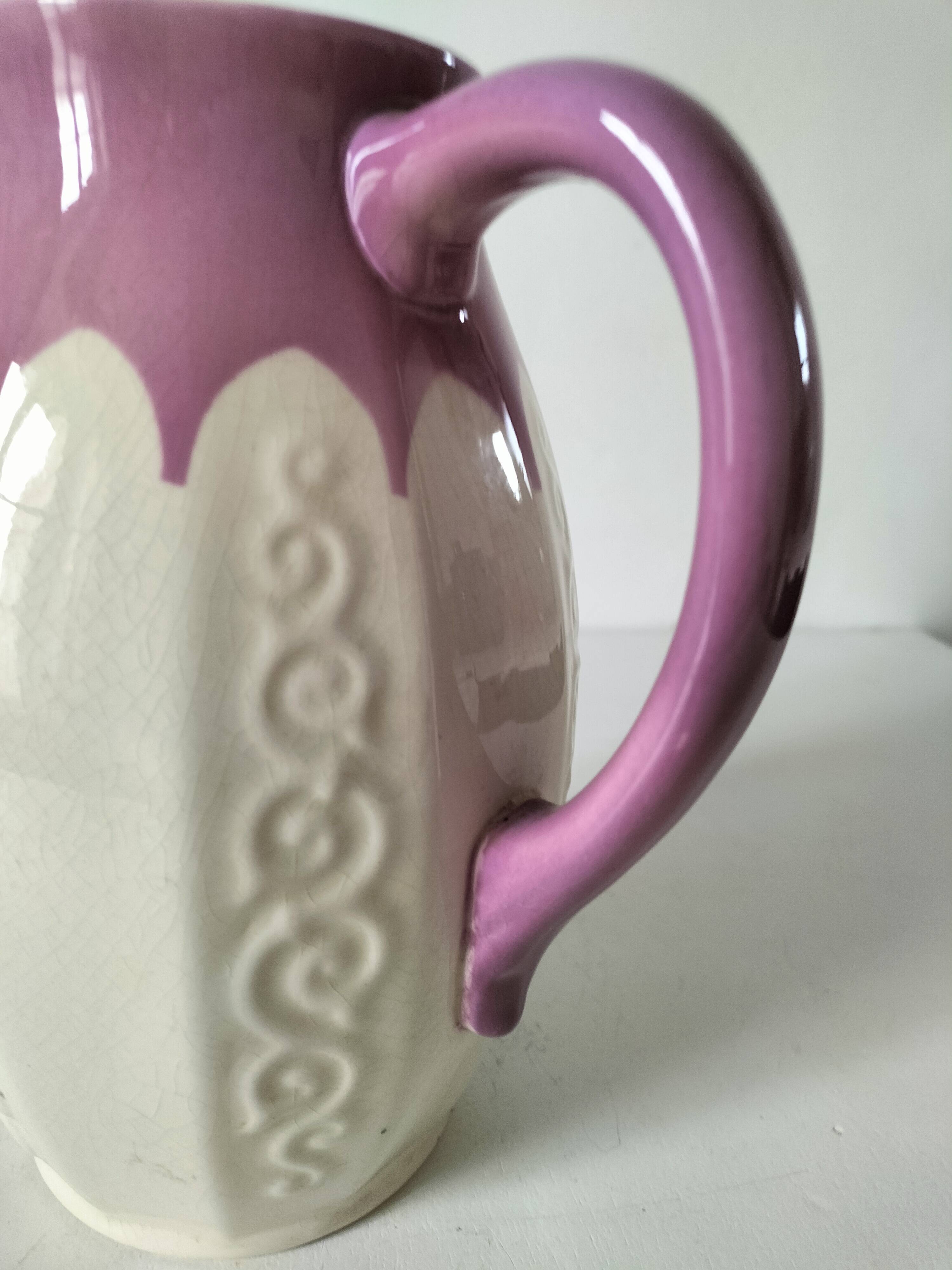 Pichet Villeroy & Boch Mettlach Ehrang, cream and plum