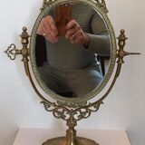 Oval mirror on stand 30x40cmg mirror
