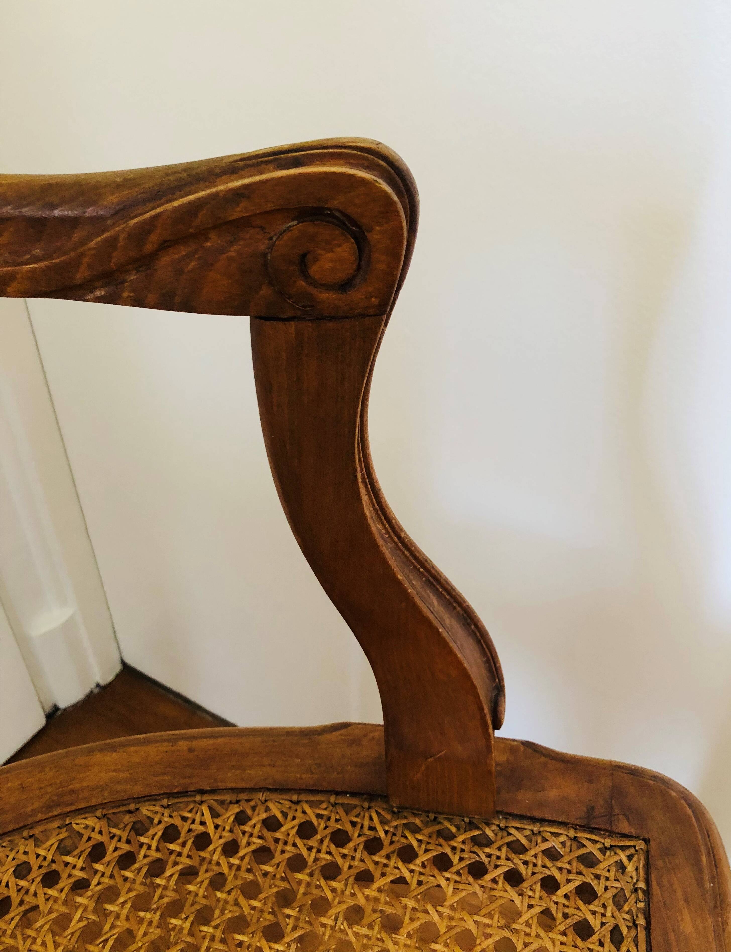 Fauteuil cabriolet canné