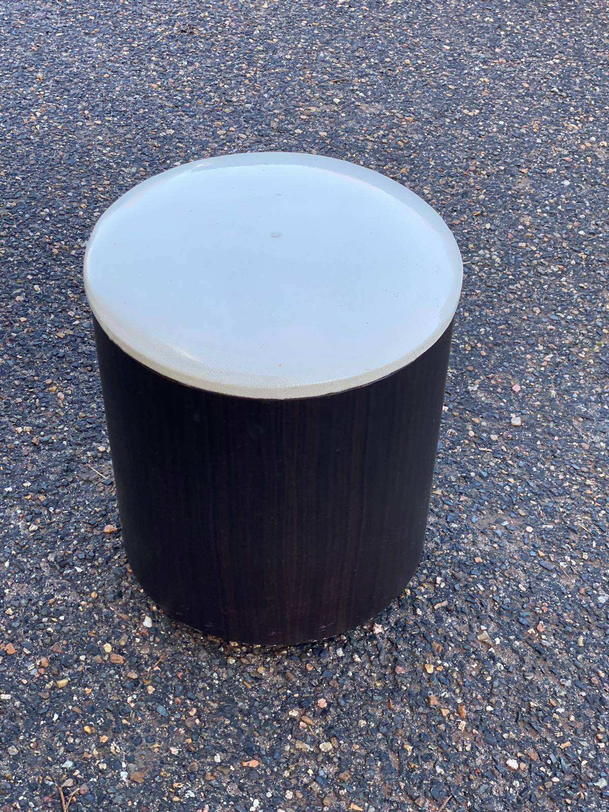 Vintage pouf from the 60s/70s in white and dark brown leather