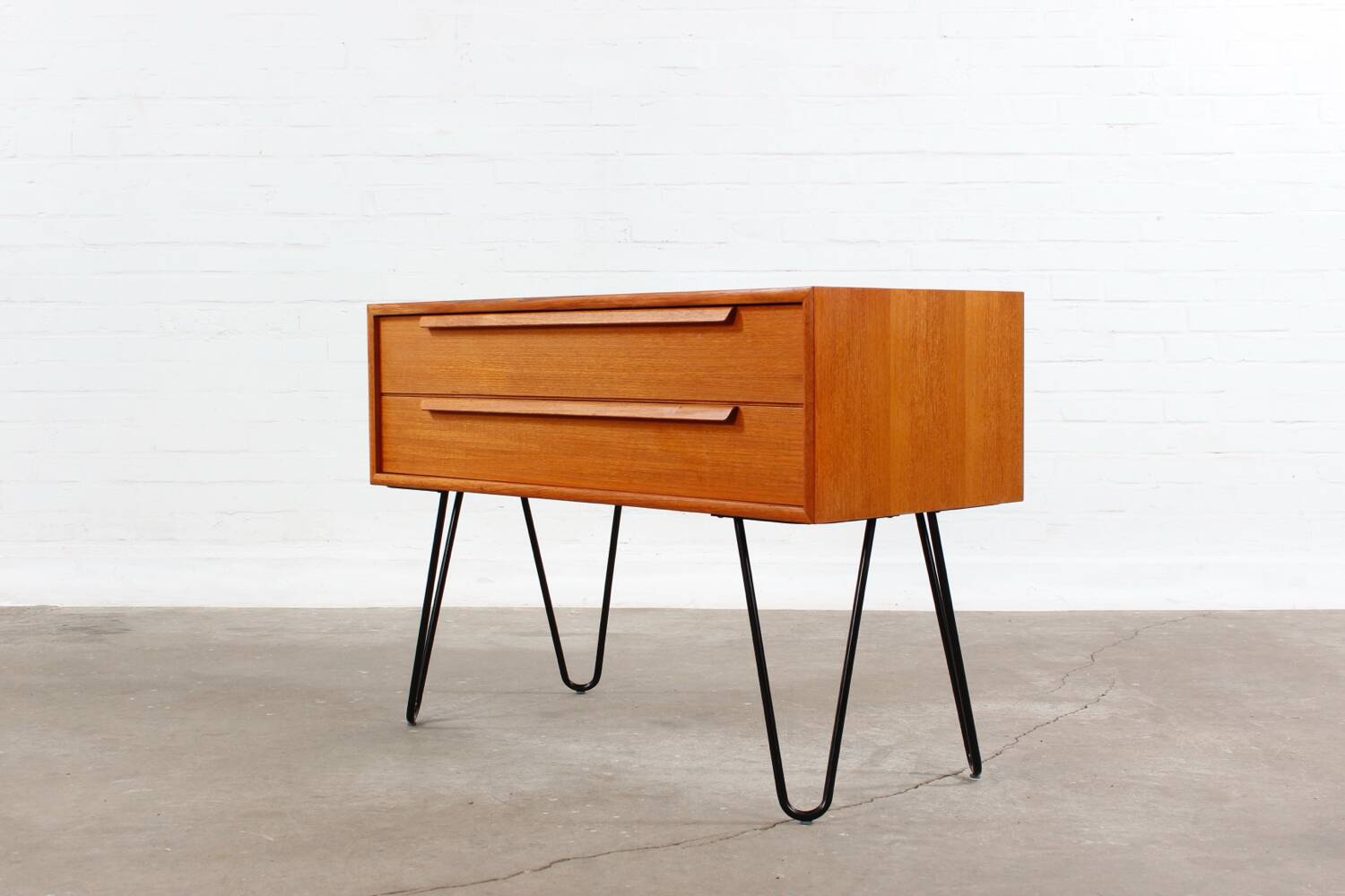 Commode en teck vintage Buffet mcm hairpins années 60 années 70