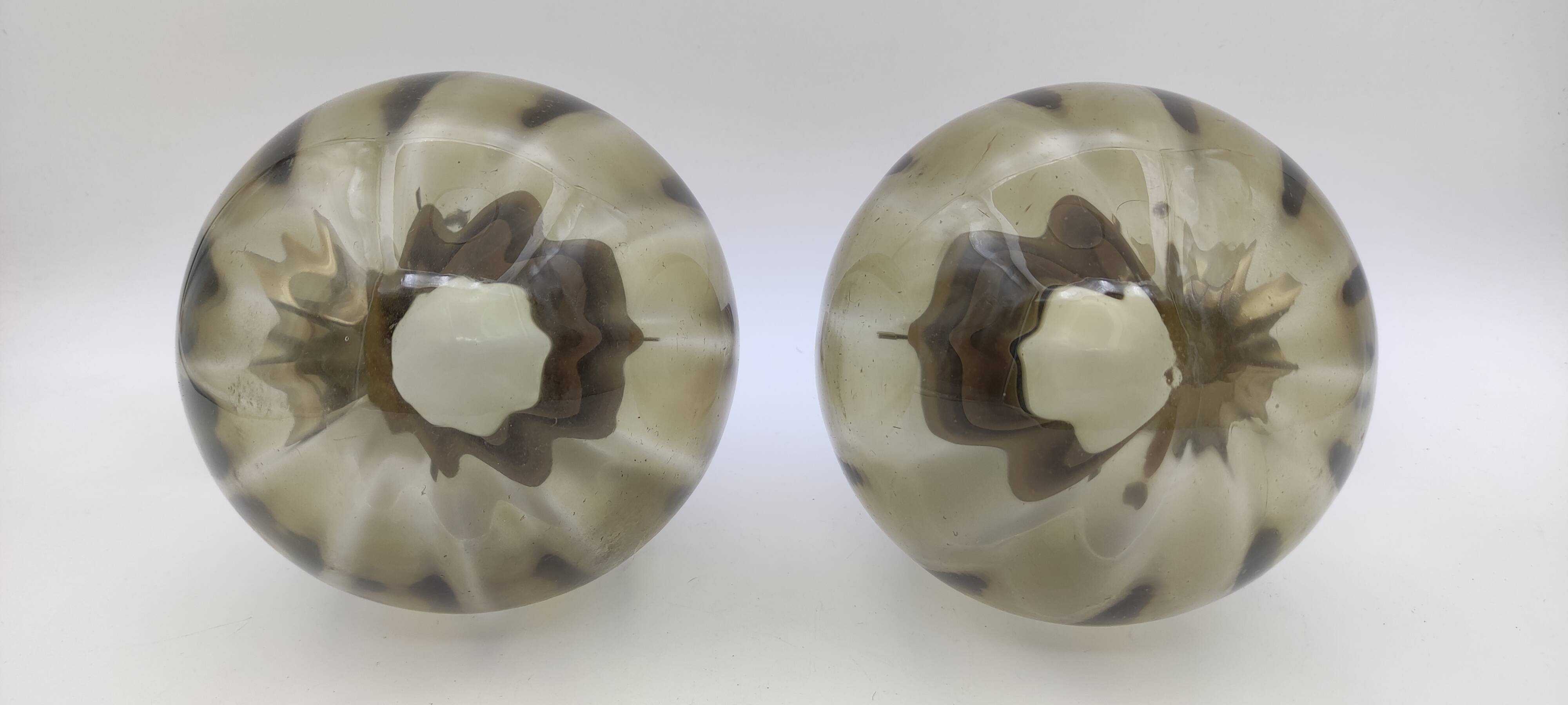 2 Sconces in nickel-plated brass and smoked glass, Scoliari style