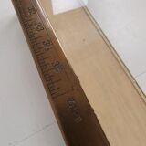 Comptoir de magasin ancien en laiton anglais – modèle étroit avec mesures en yards