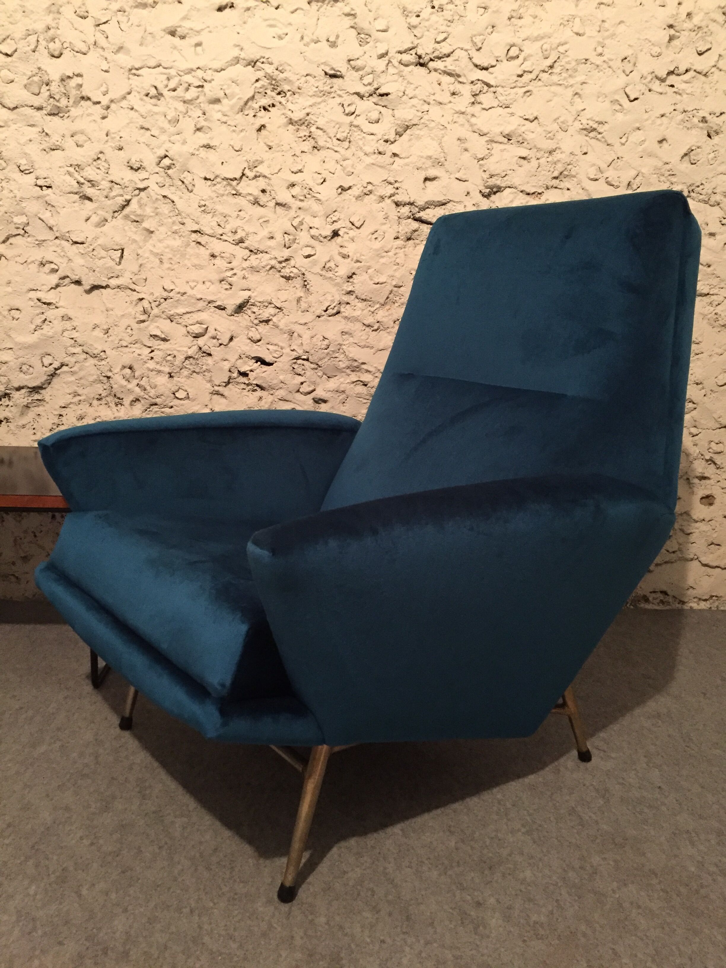 Pair of chairs of Guy Besnard in blue velvet