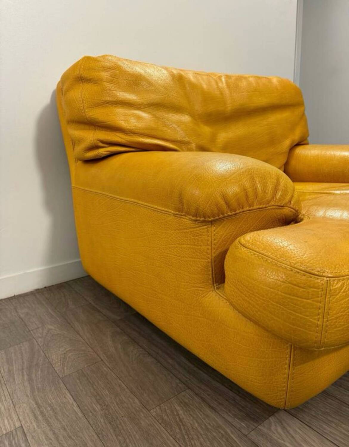 Rochebobois yellow leather armchair from the 80s/90s