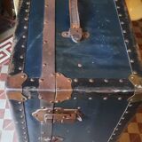 English travel trunk