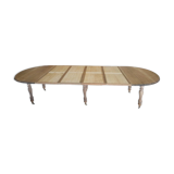 Large oval table in solid walnut renovated