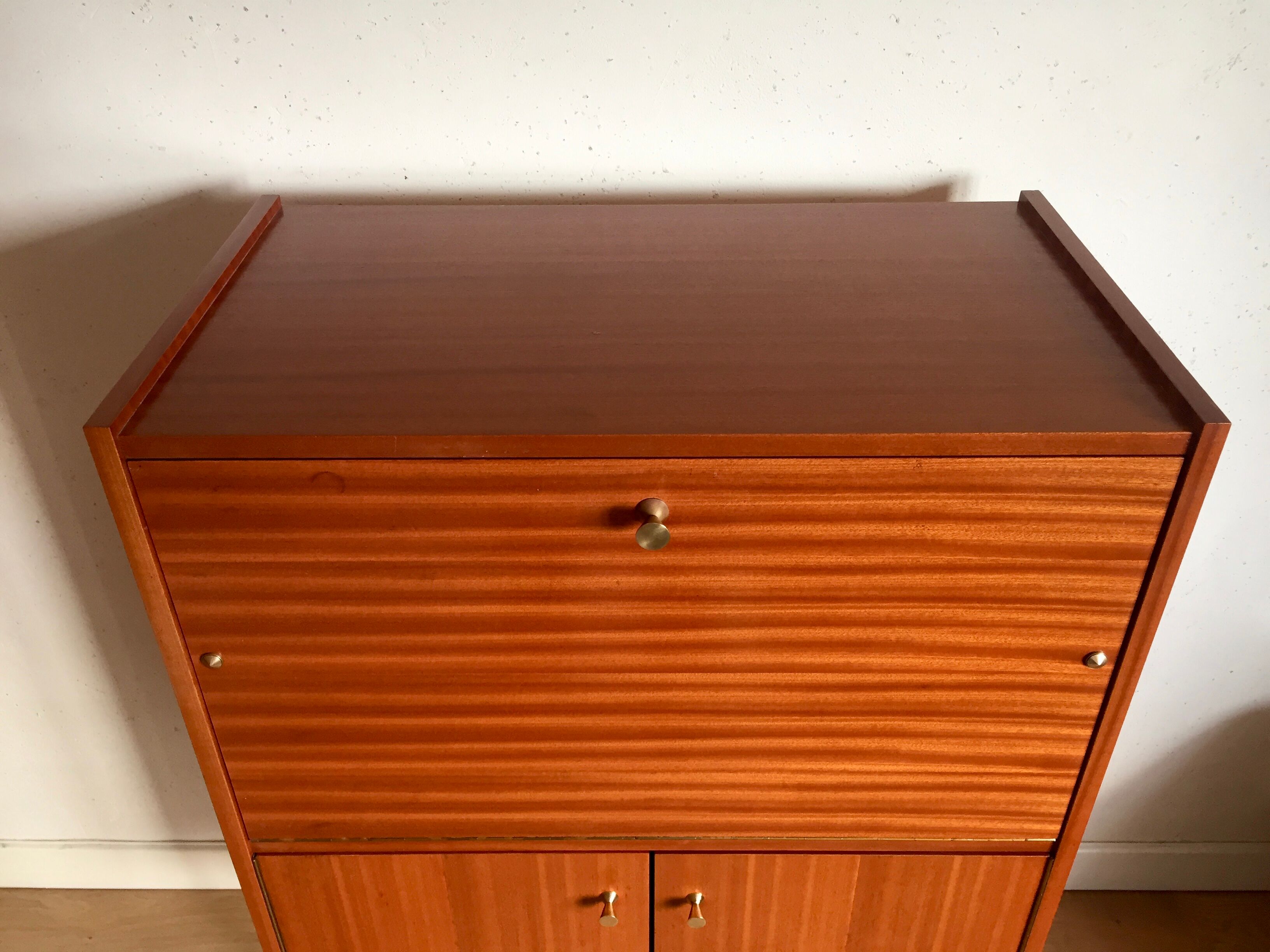 Child writing desk feet vintage 60