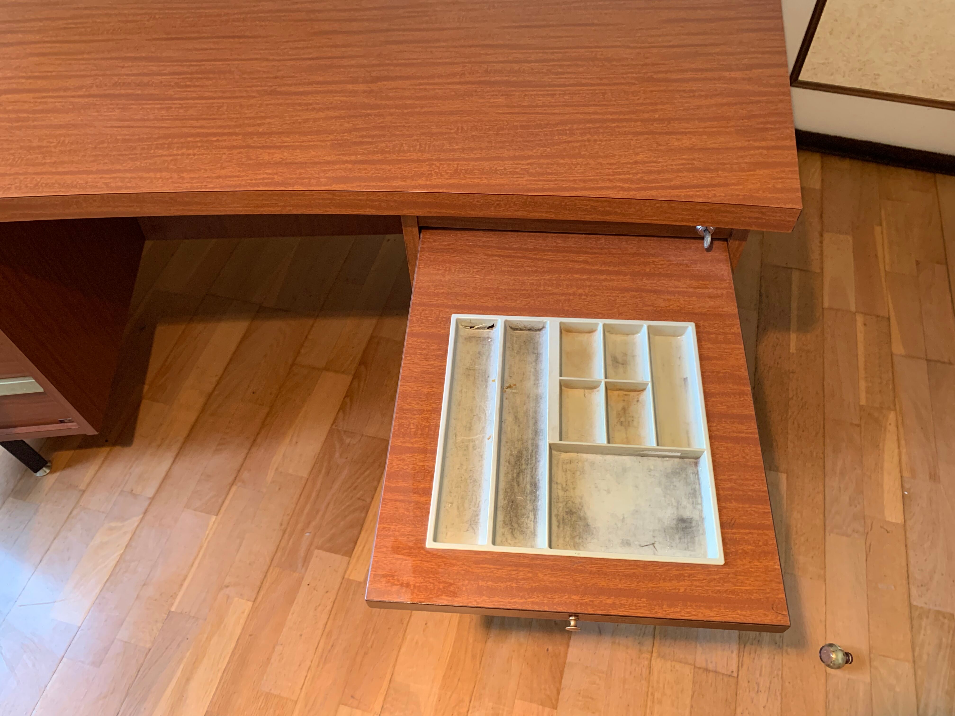 Bureau vintage