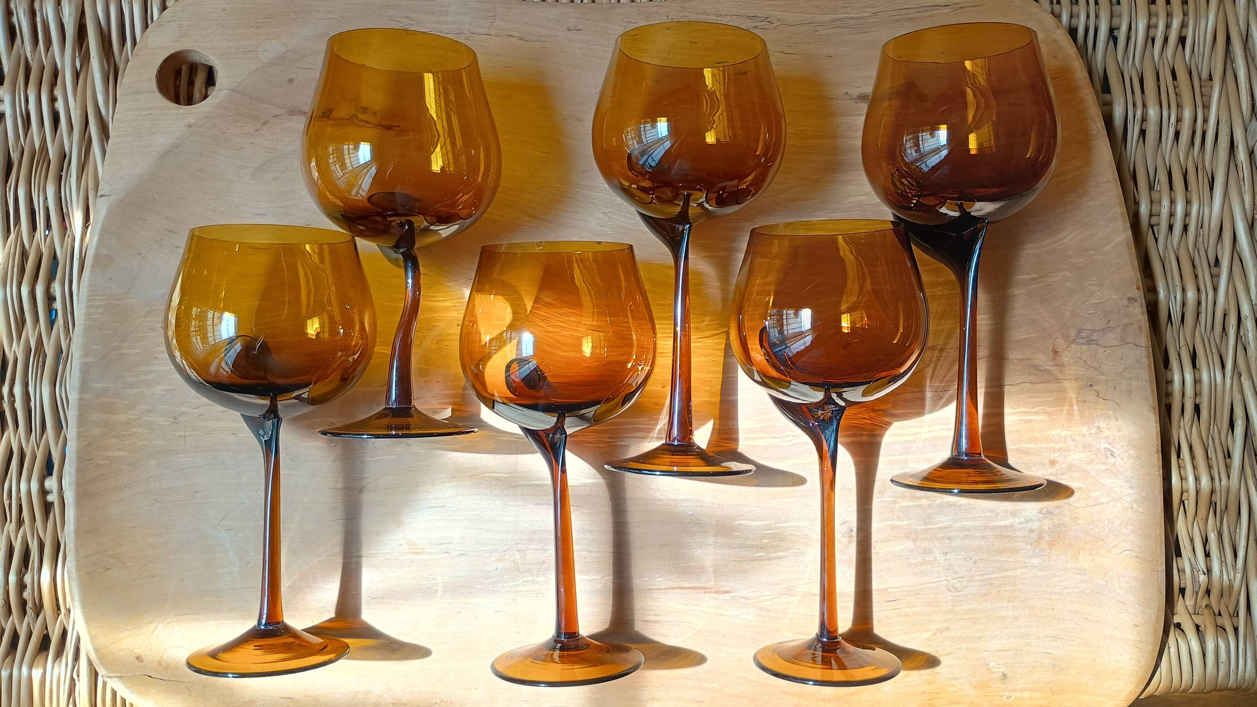 Verres à pieds design vintage