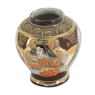 Ancient Japanese vase satsuma