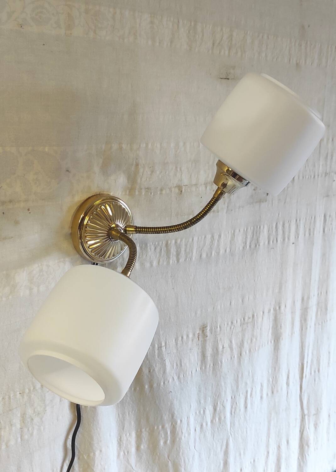 Double articulated wall light with opaline globe - 1950s/60s