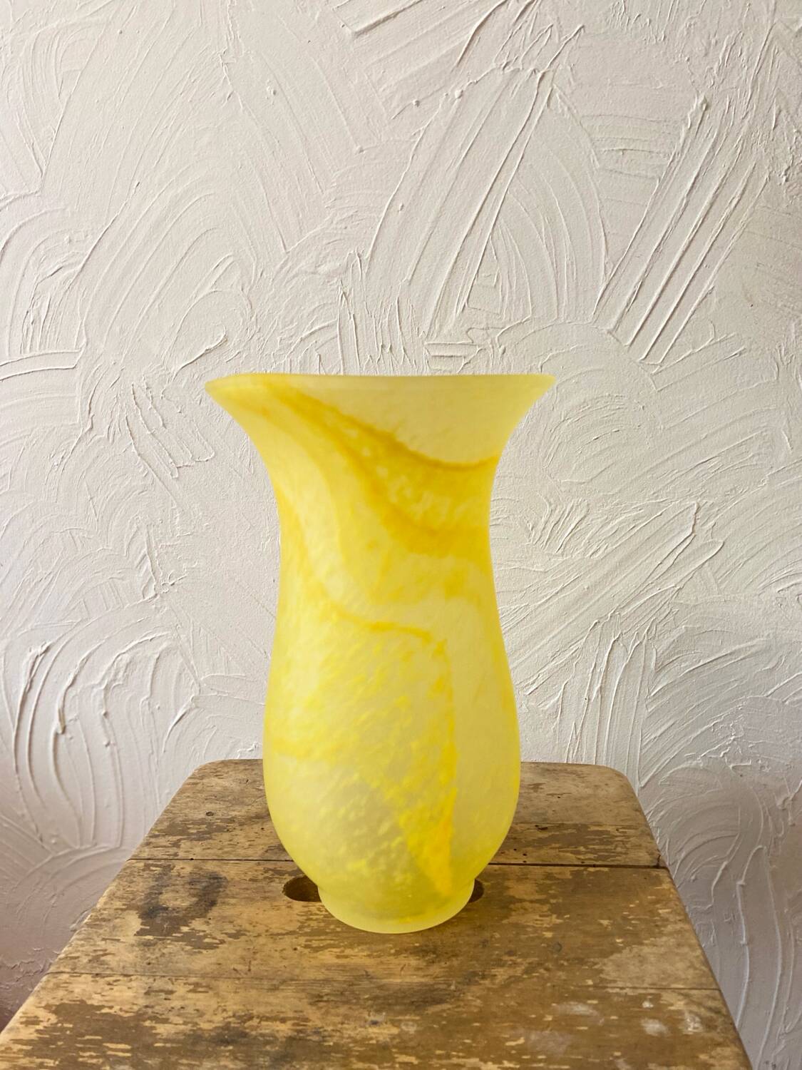 Yellow marbled glass paste vase – Art Nouveau style