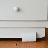 Asymmetrical cabinet