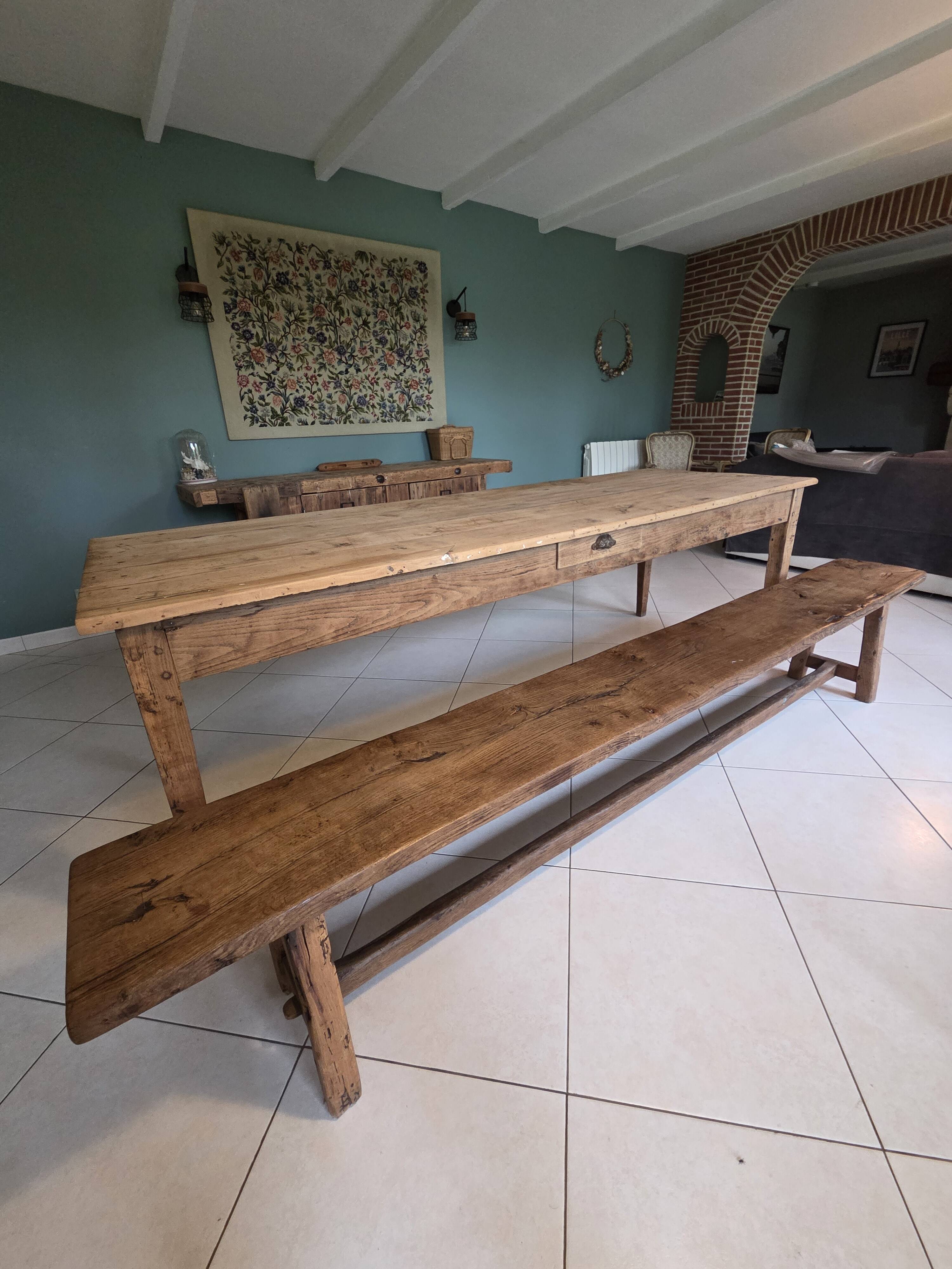 Solid pine farmhouse table and its bench - 19th century - Authentic patina