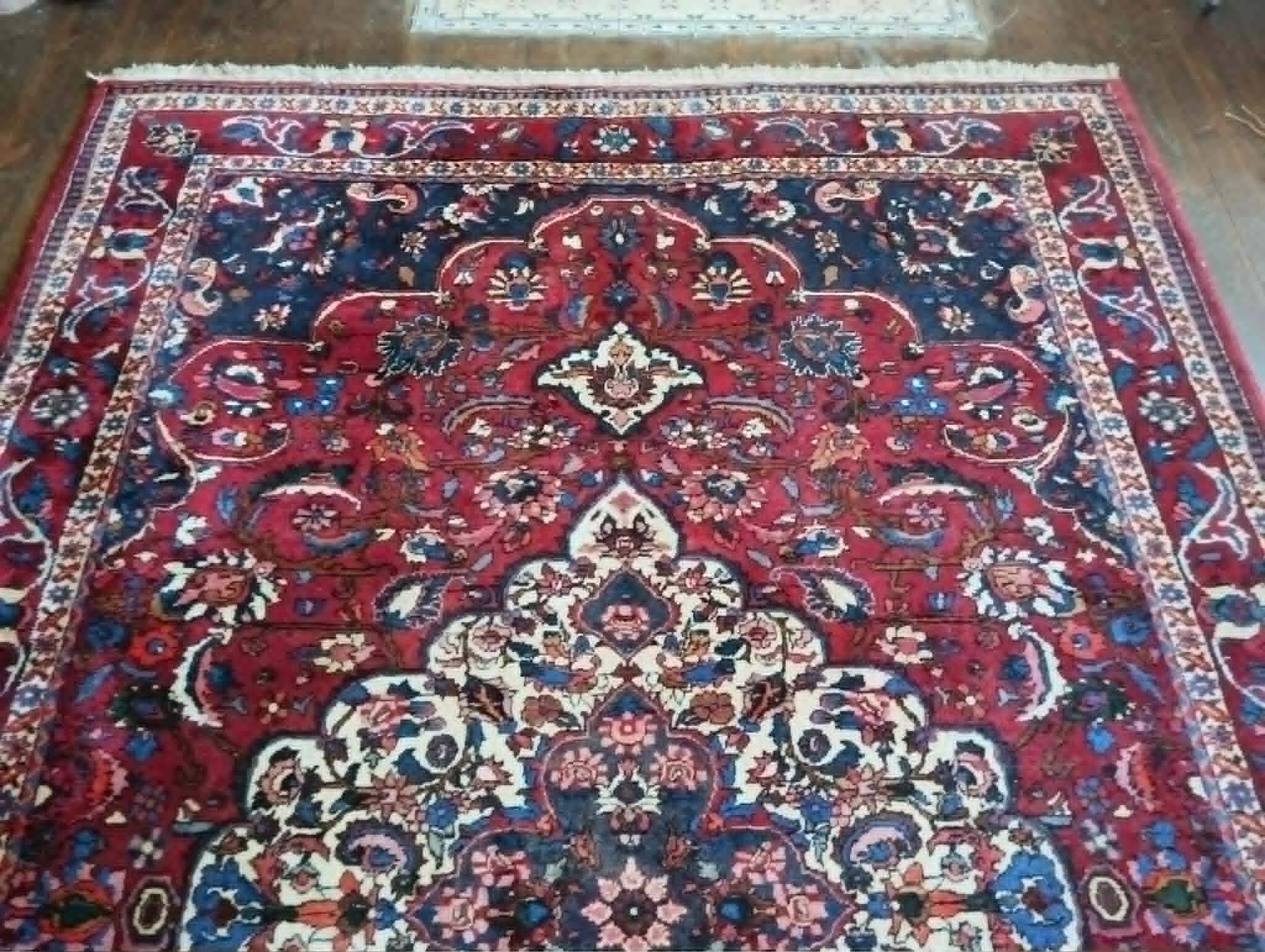 Handmade Bachtiar Persian carpet 320x214cm