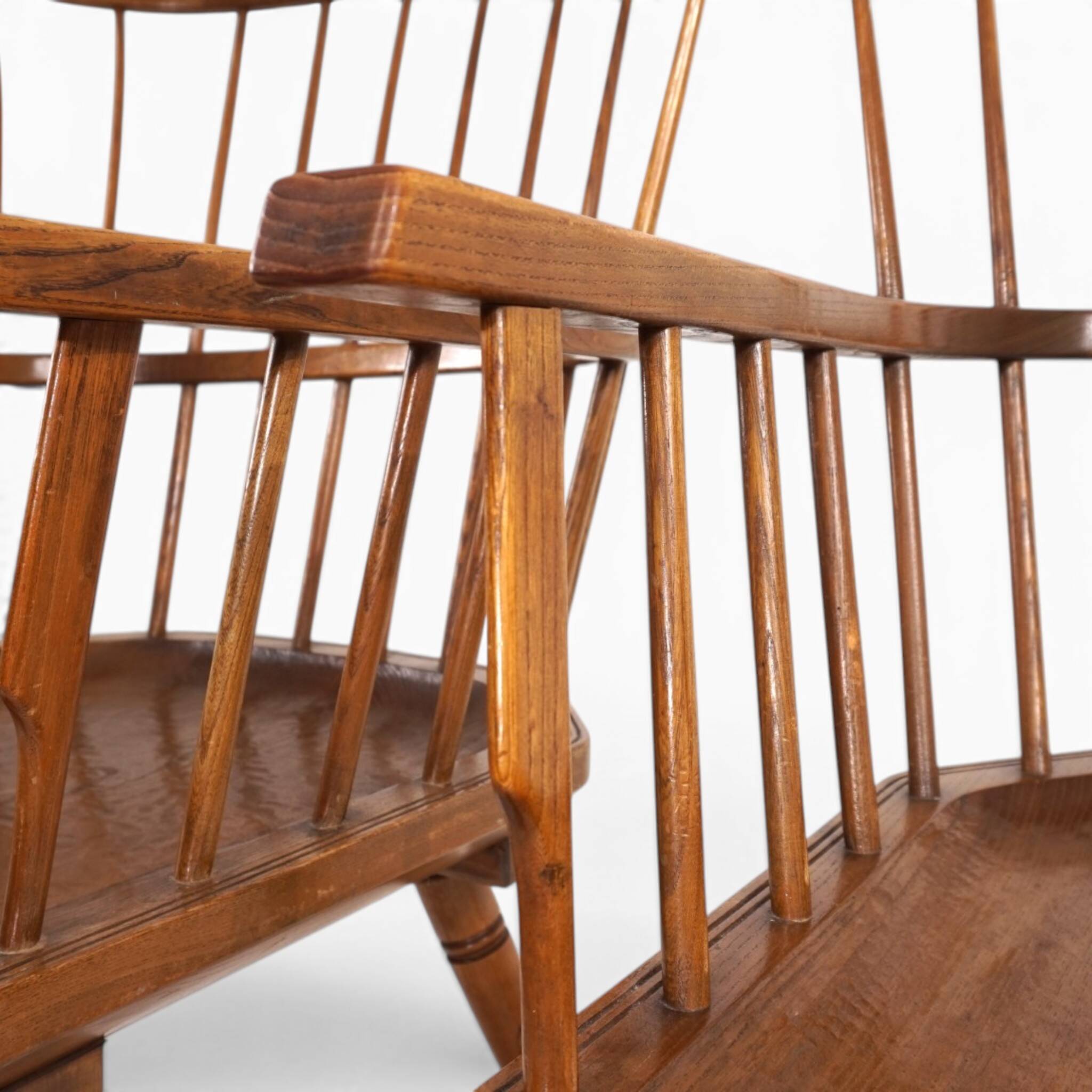 Paire de fauteuils lounge Windsor faits à la main, Angleterre, vers 1960