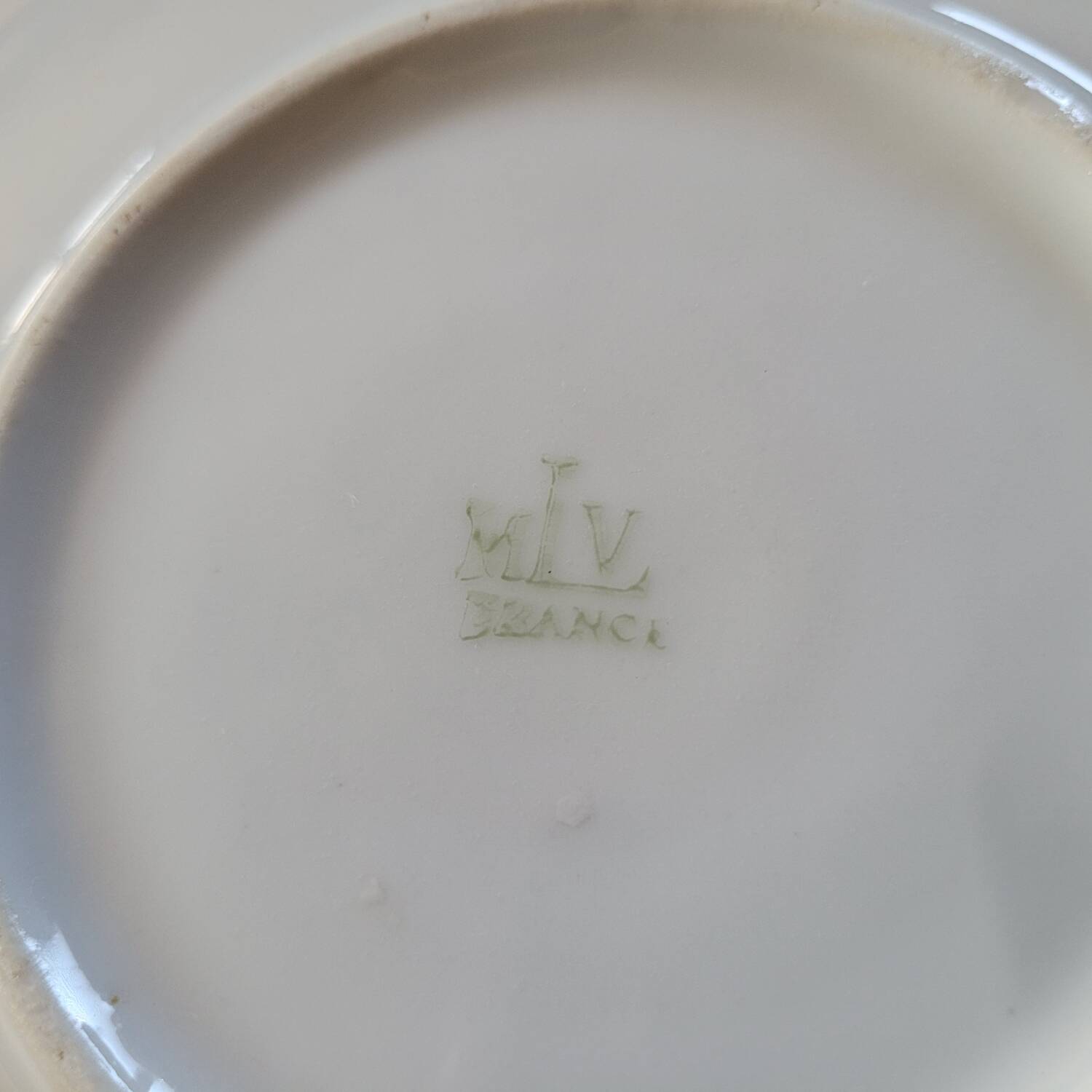 Round Art Deco plate MLV France 1930s
