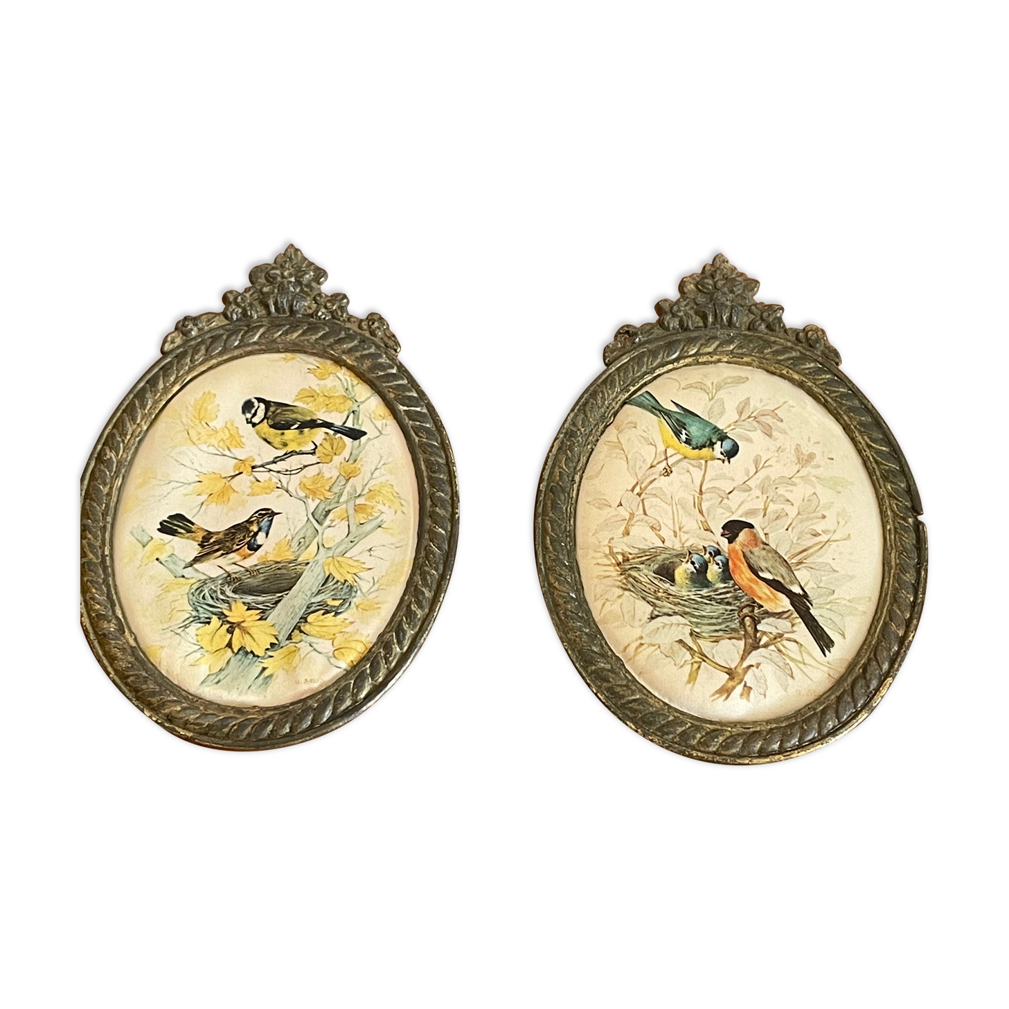 2 oval frames birds on silk