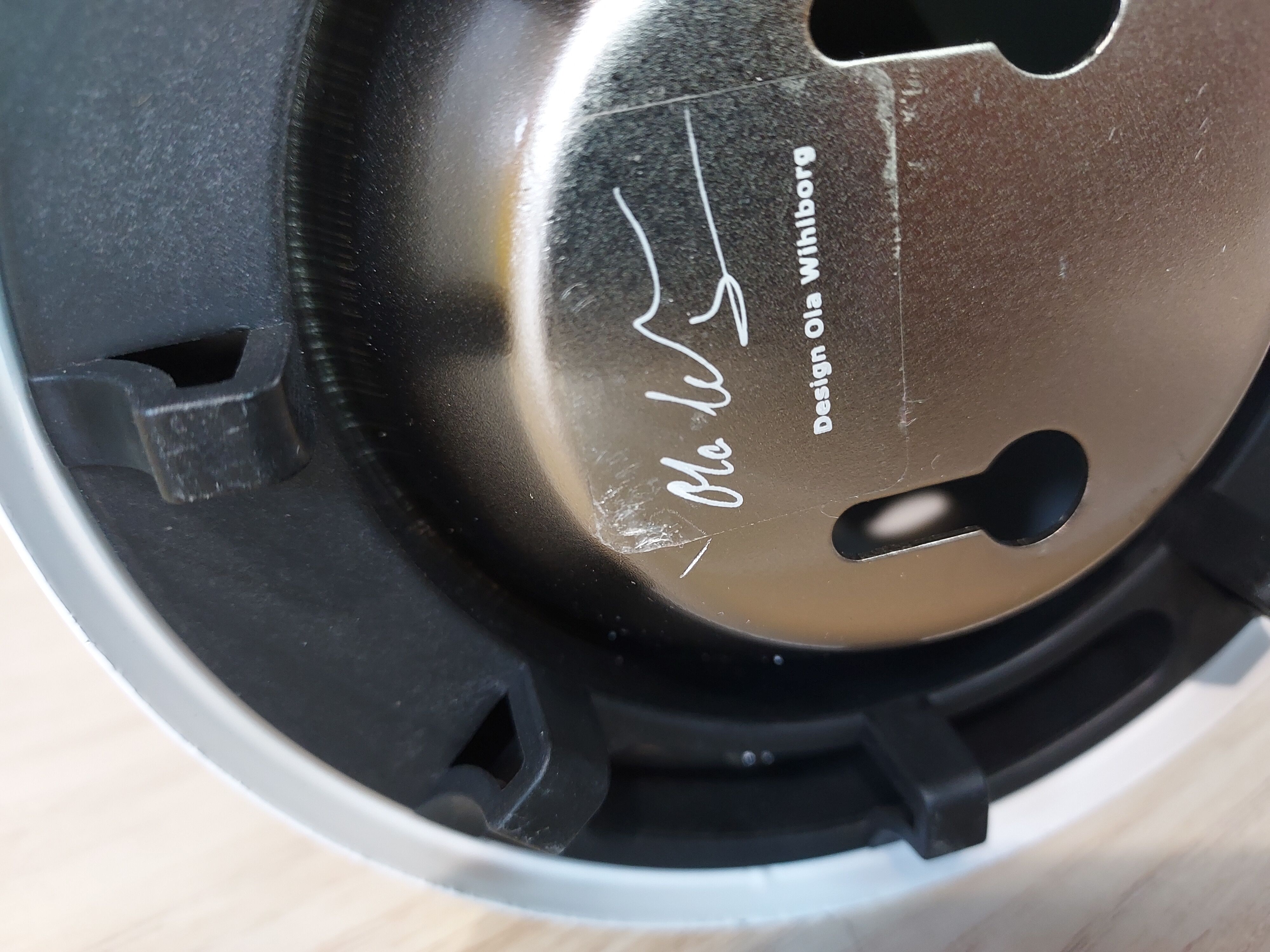 Ikea lamp applies Ola Wihlborg