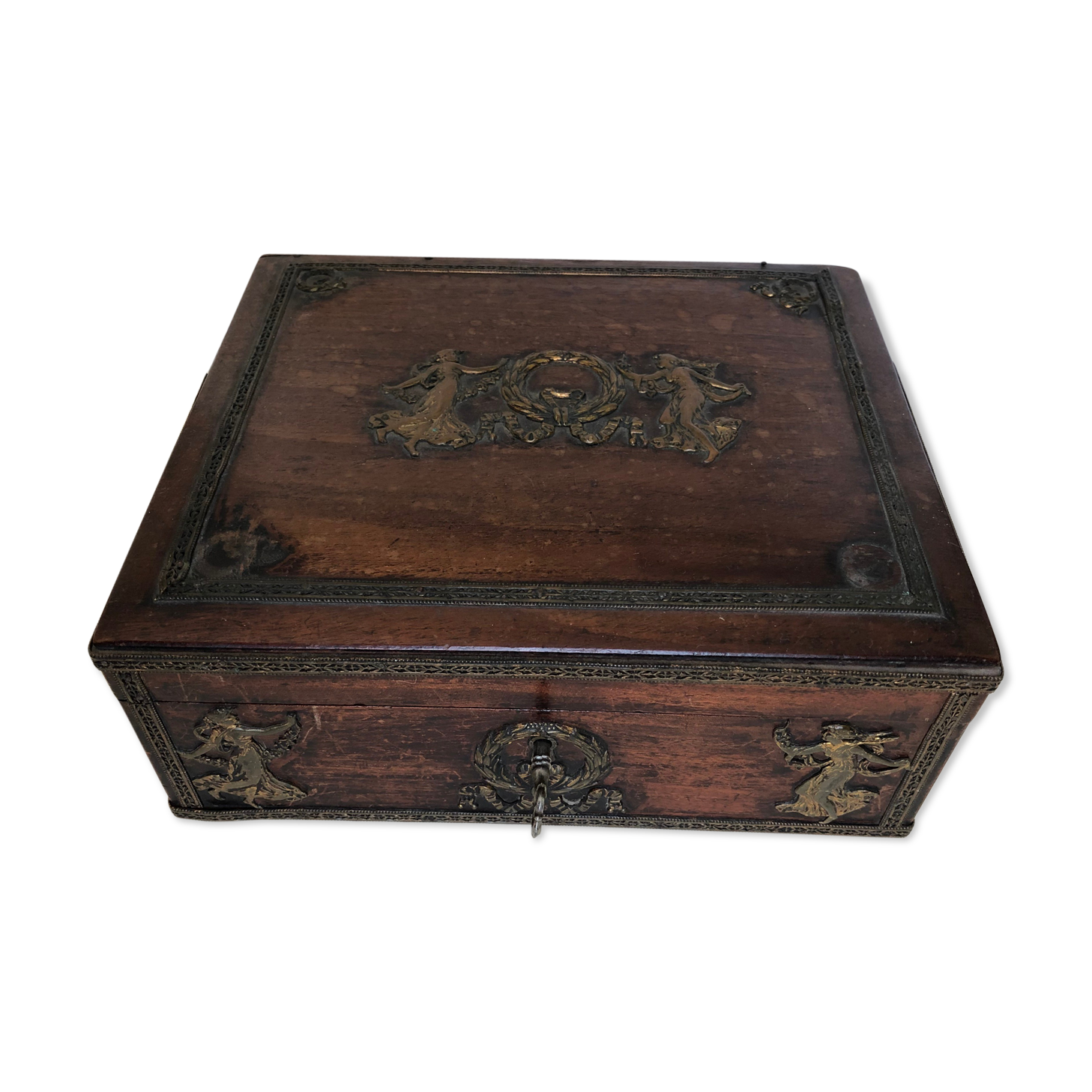 Wooden box