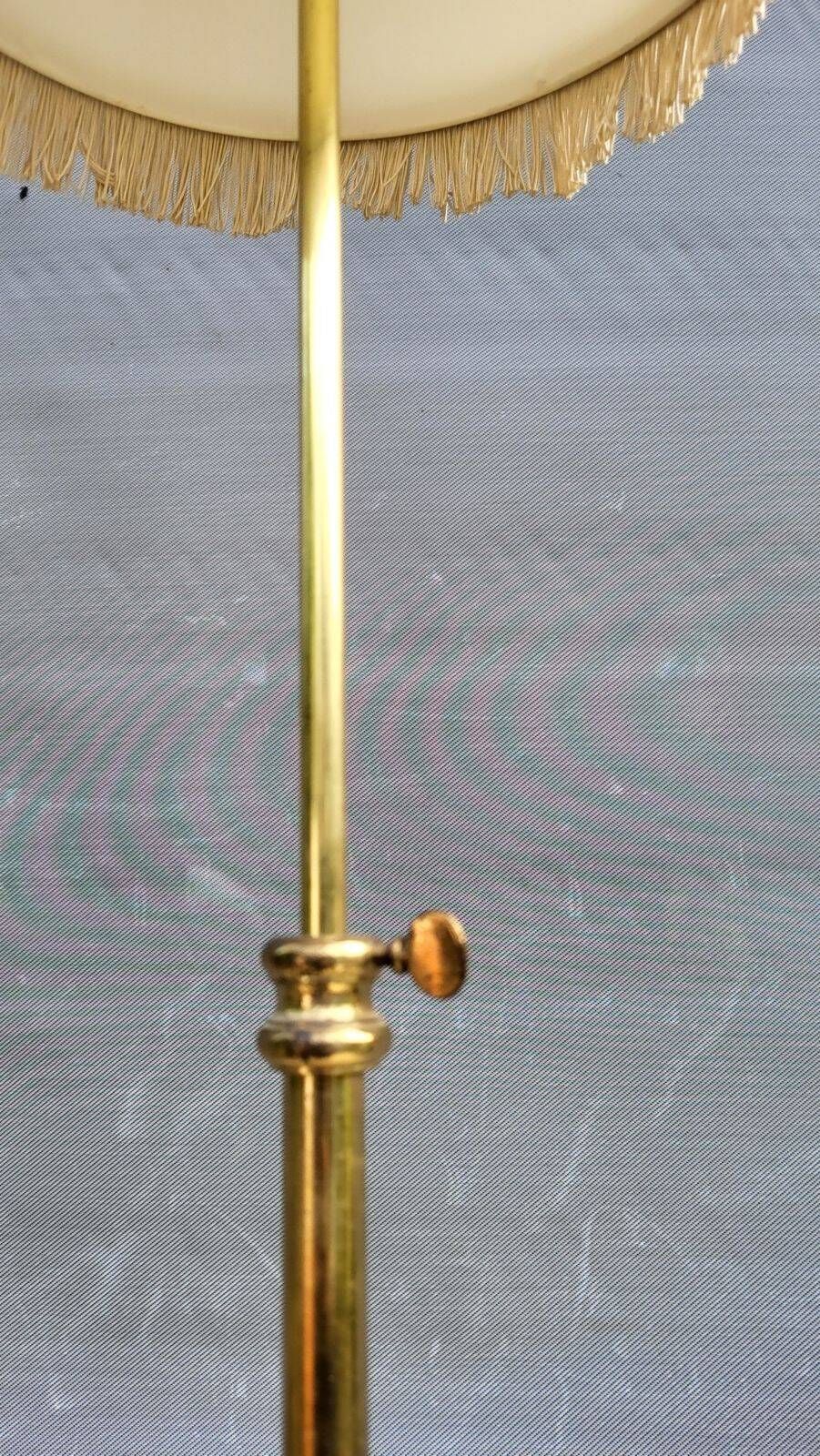 Telescopic floor lamp in gold brass from the 1950s with lampshade.