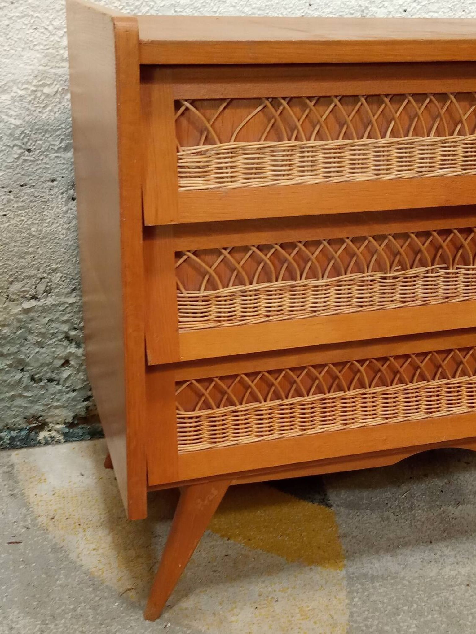 Wooden and rattan chest of drawers from the 50s/60s