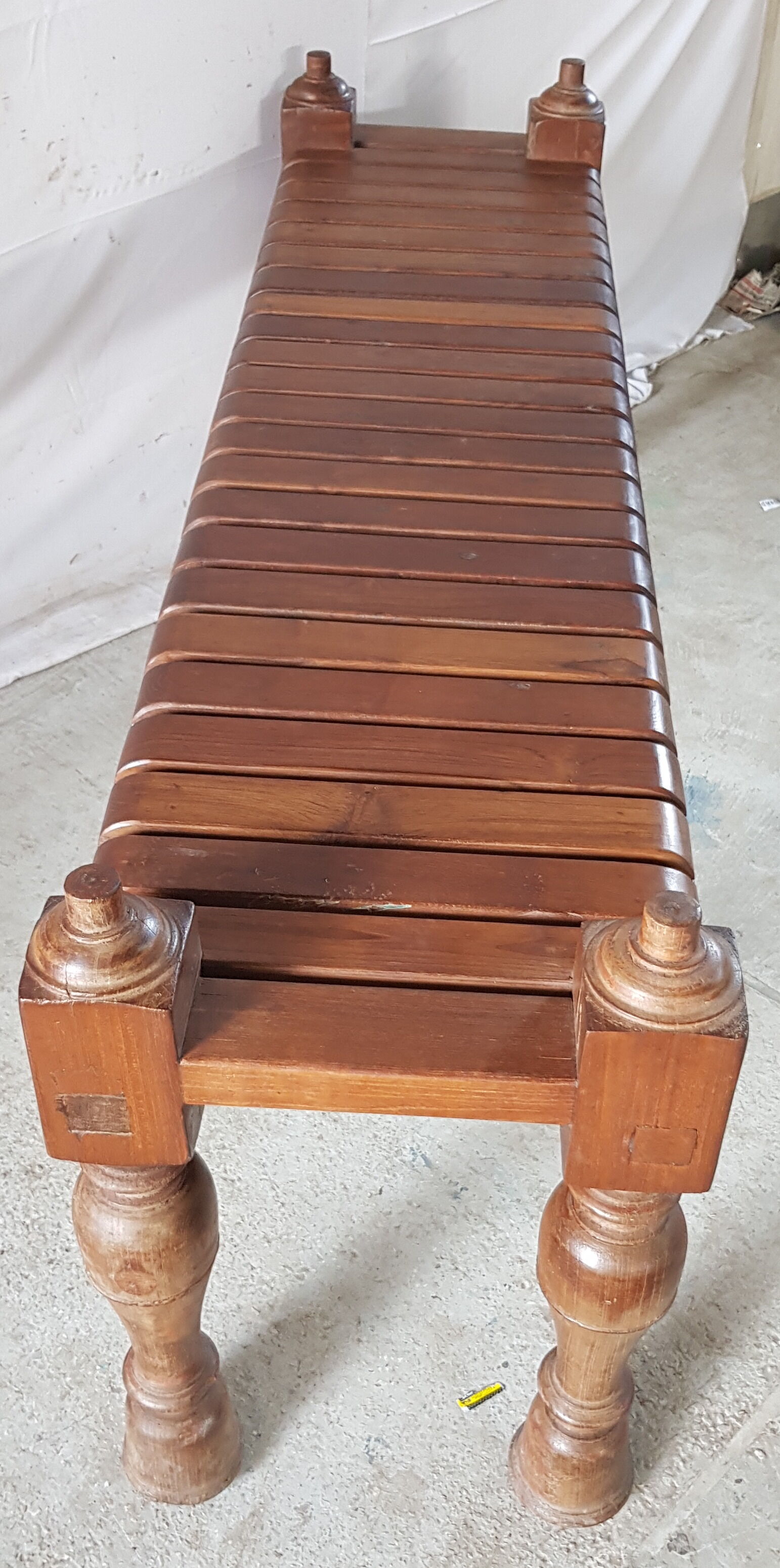 Bench in teak