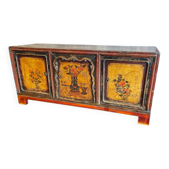 Old Chinese low cabinet