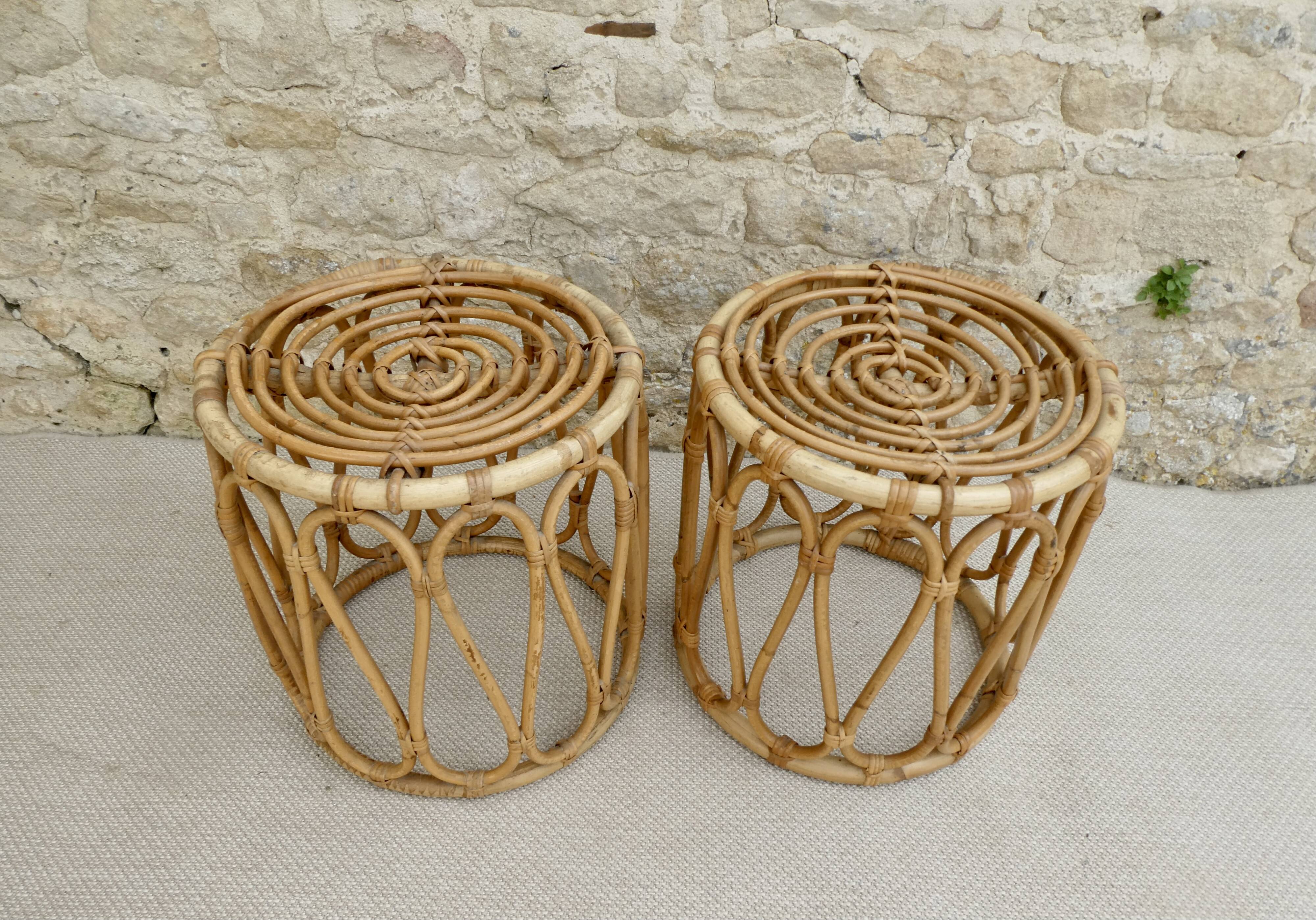 Paire de tabourets en rotin, vers 1960