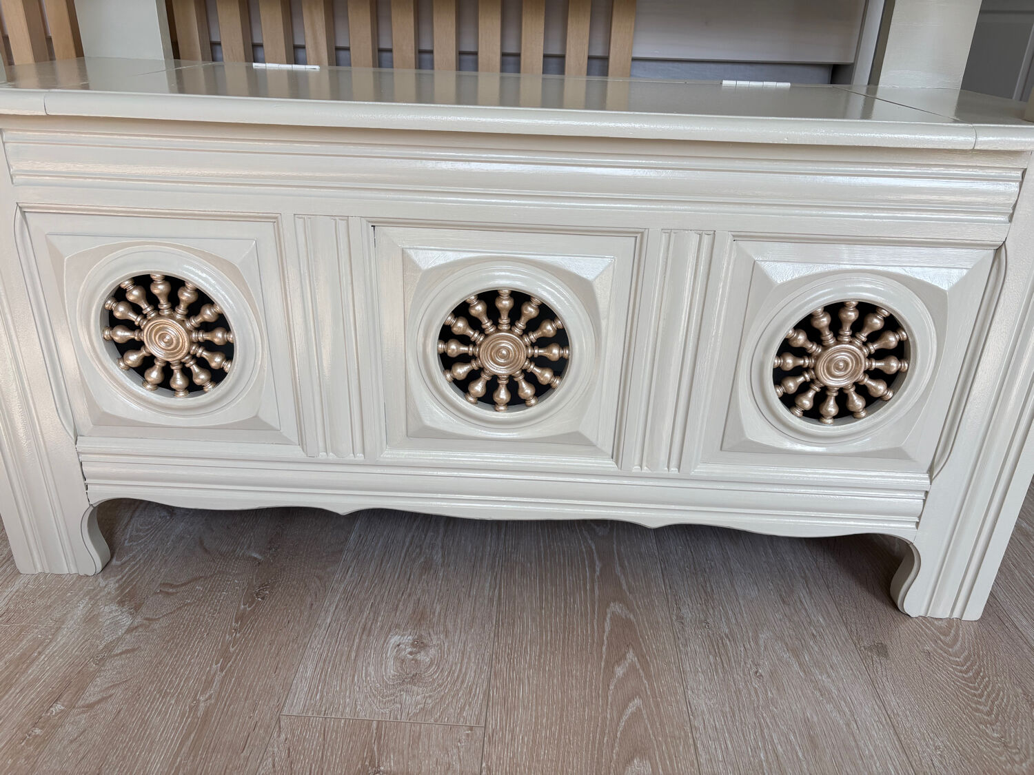 Fully restored antique bank chest – chic country style