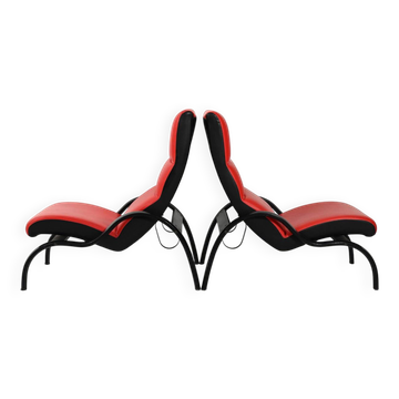 Paire de chaises “Klovni” par Markku Pakkanen