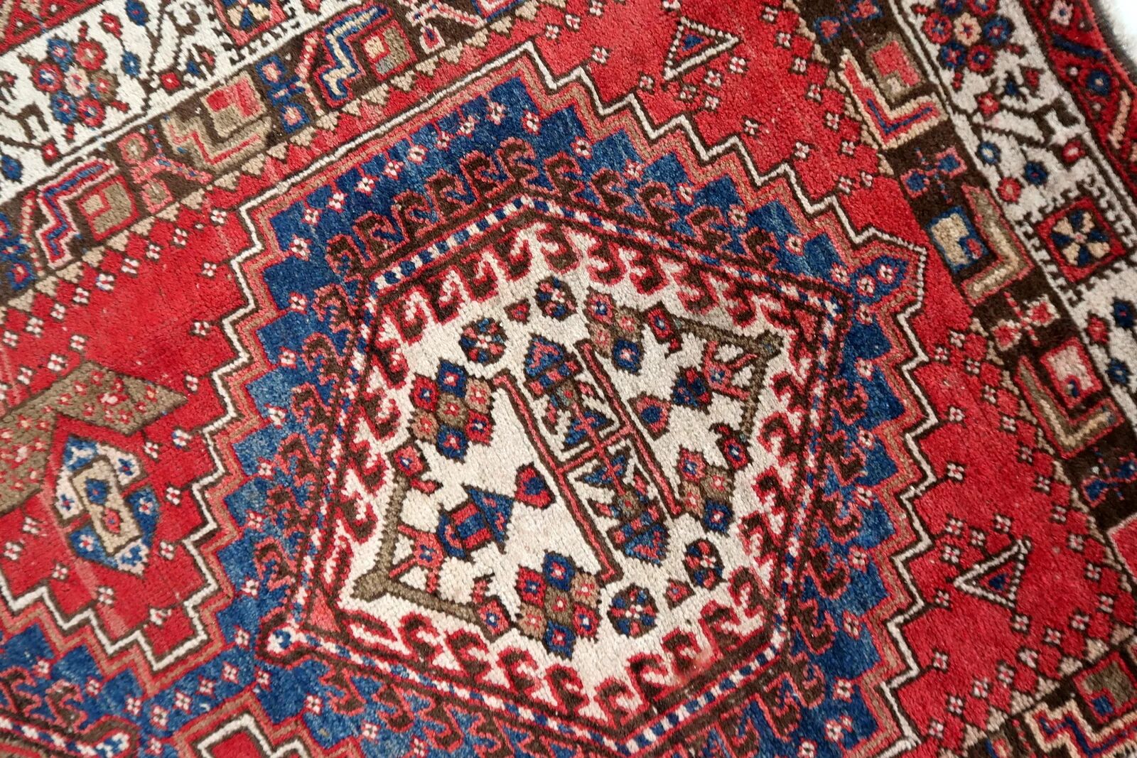 Antique Serab wool runner, crimson field & stepped medallions, c. 1920s — 93 × 204 cm — 1C1284
