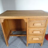 Children's desk in solid oak