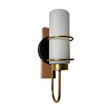 Opaline and brass wall lamp