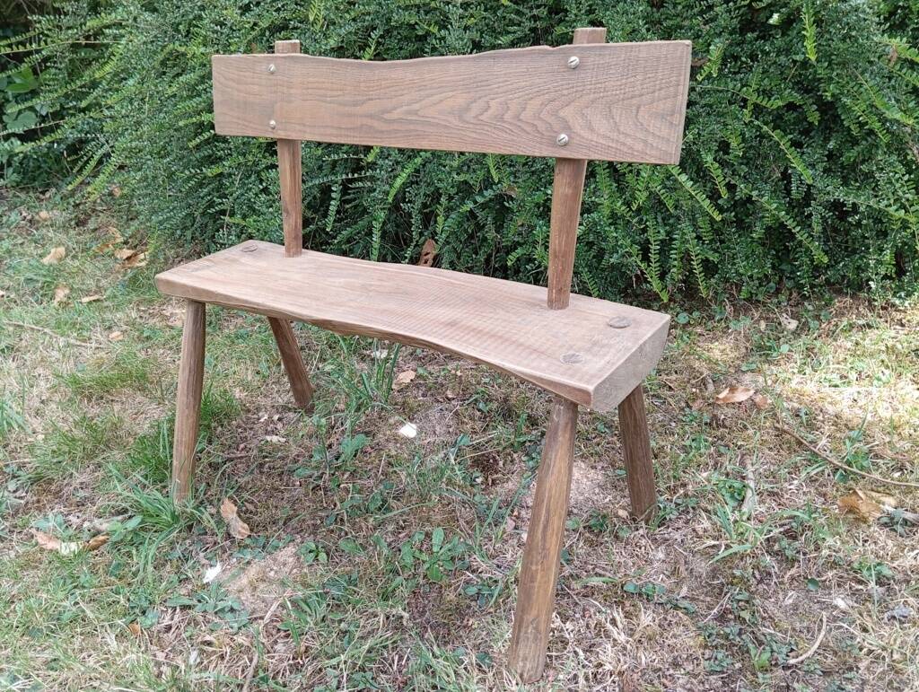 Small brutalist children's bench in elm and oak