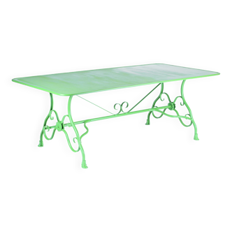 Arras Dining Table