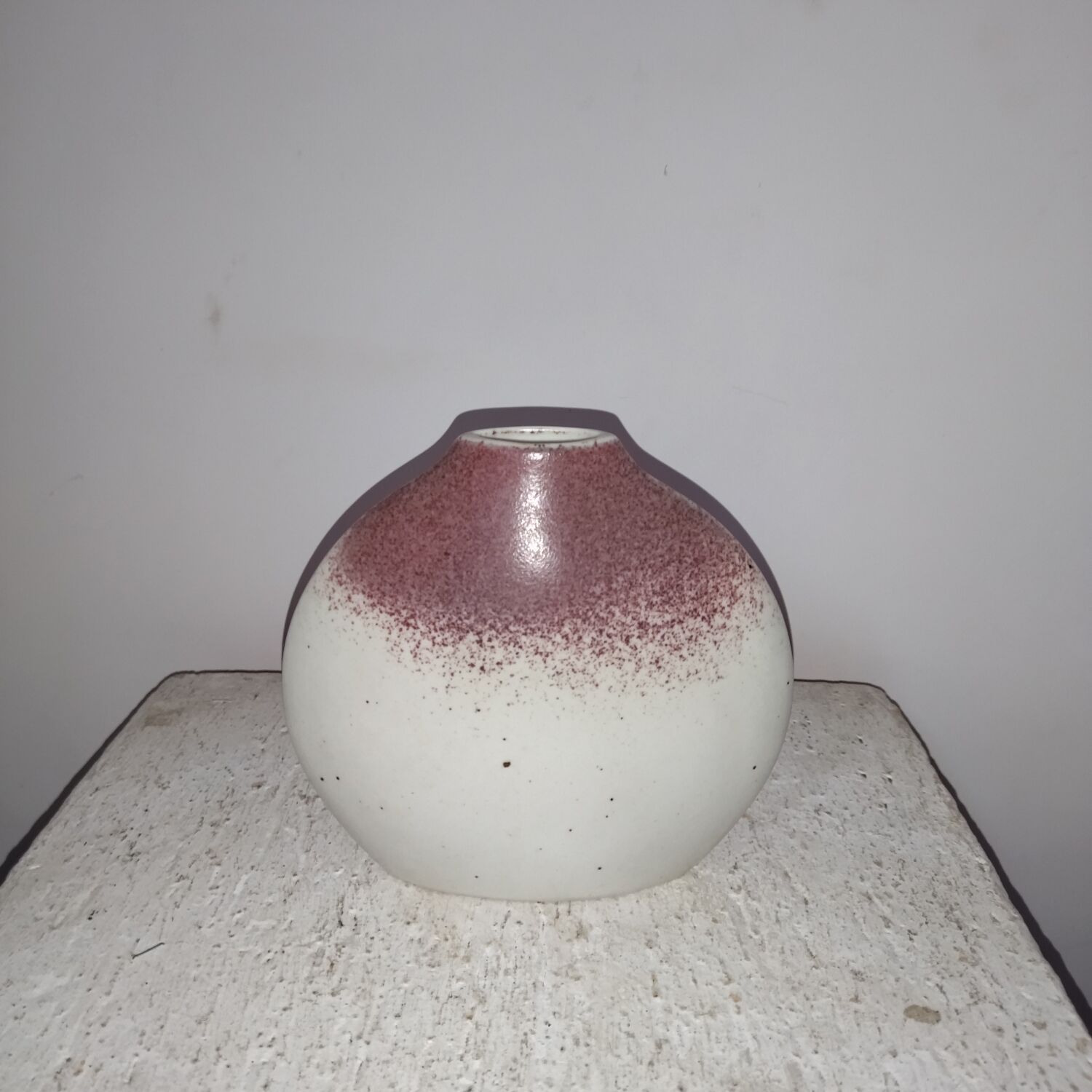 Virebent porcelain vase