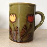 4 mugs ceramic glazed green ground tulips
