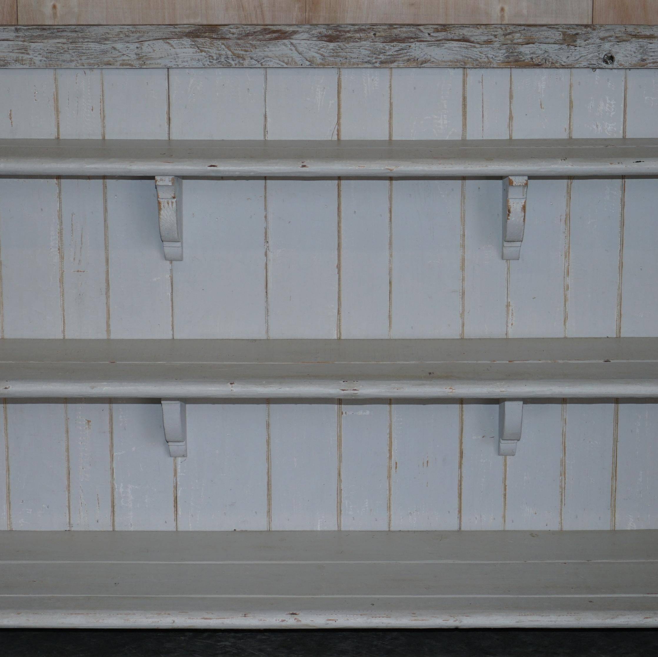 Large cascade shelf in solid oak, Late Victorian style.