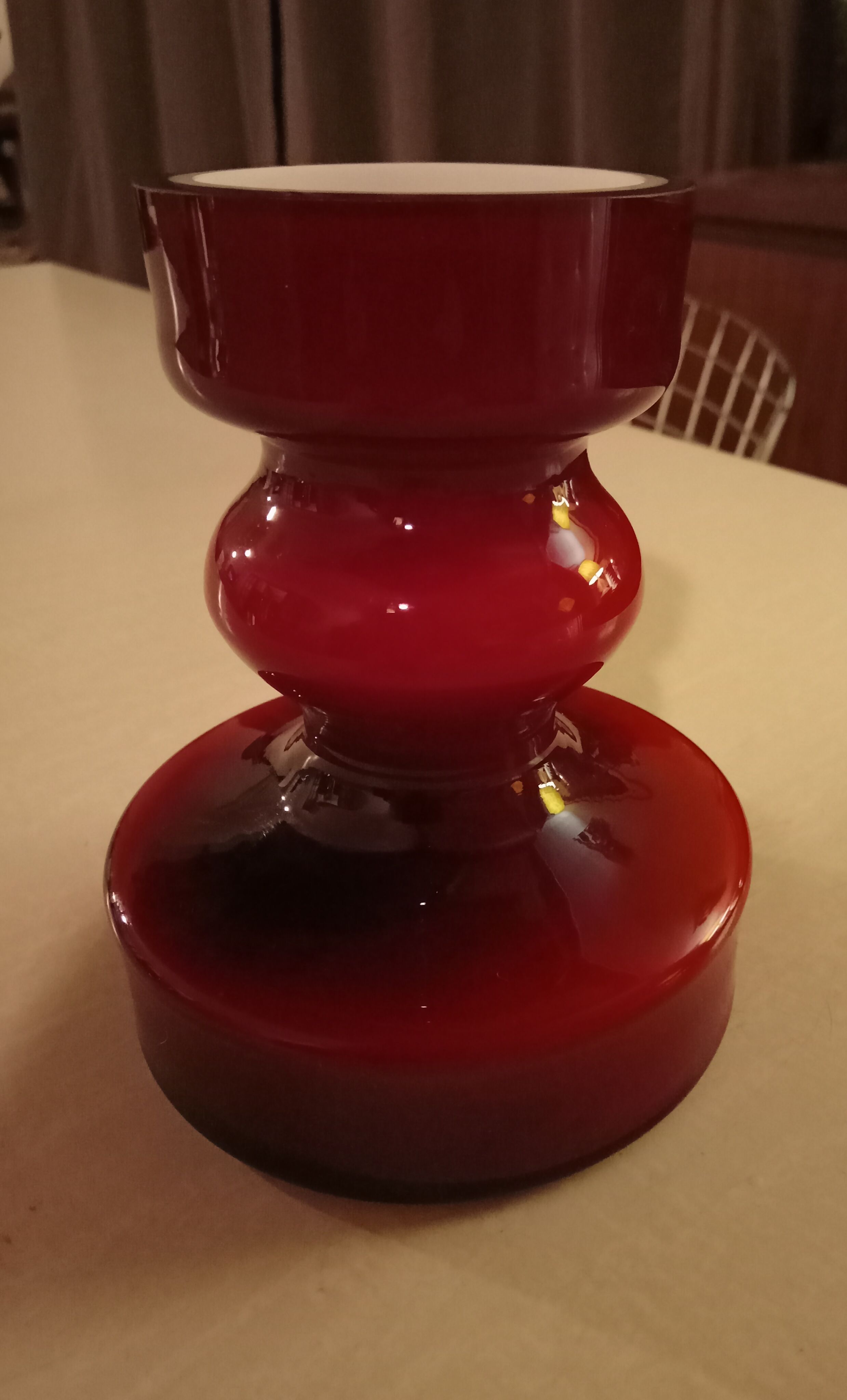 Glass vase or candle holder