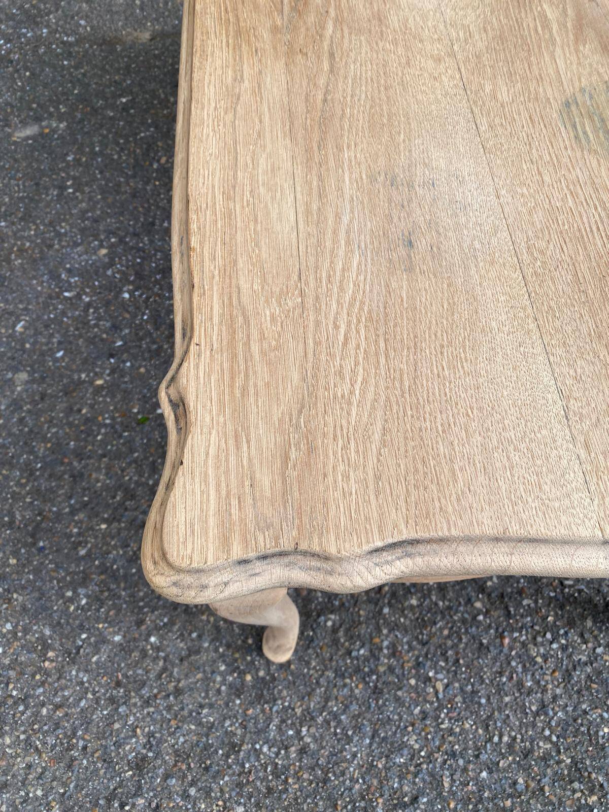Renovated Louis XV style coffee table in solid oak from the 1960s.