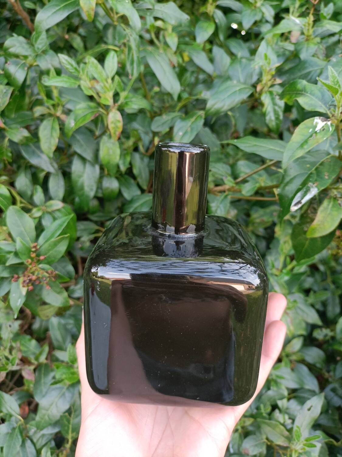 Vase Noir Cubique