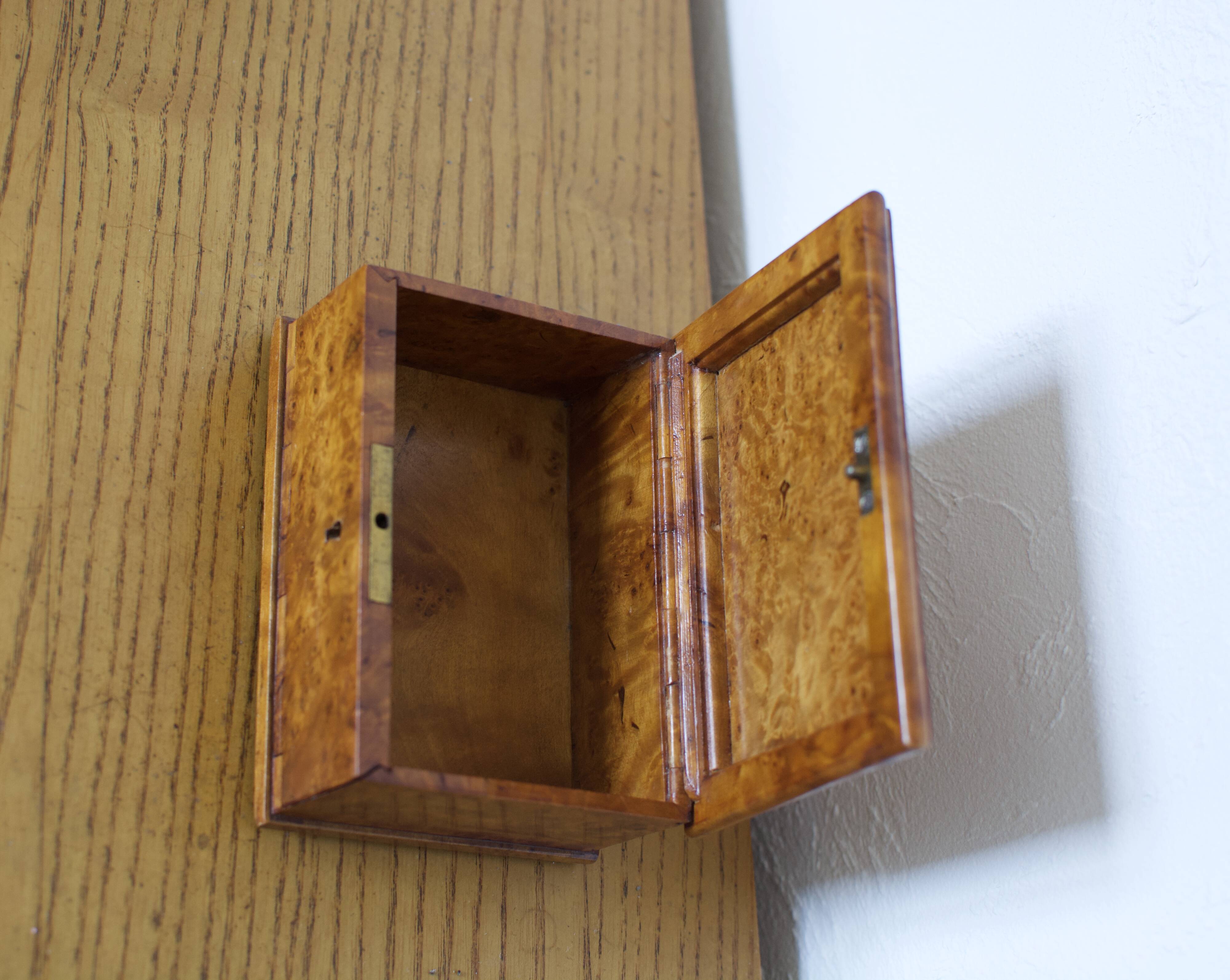 Vintage box in cedar from Morocco