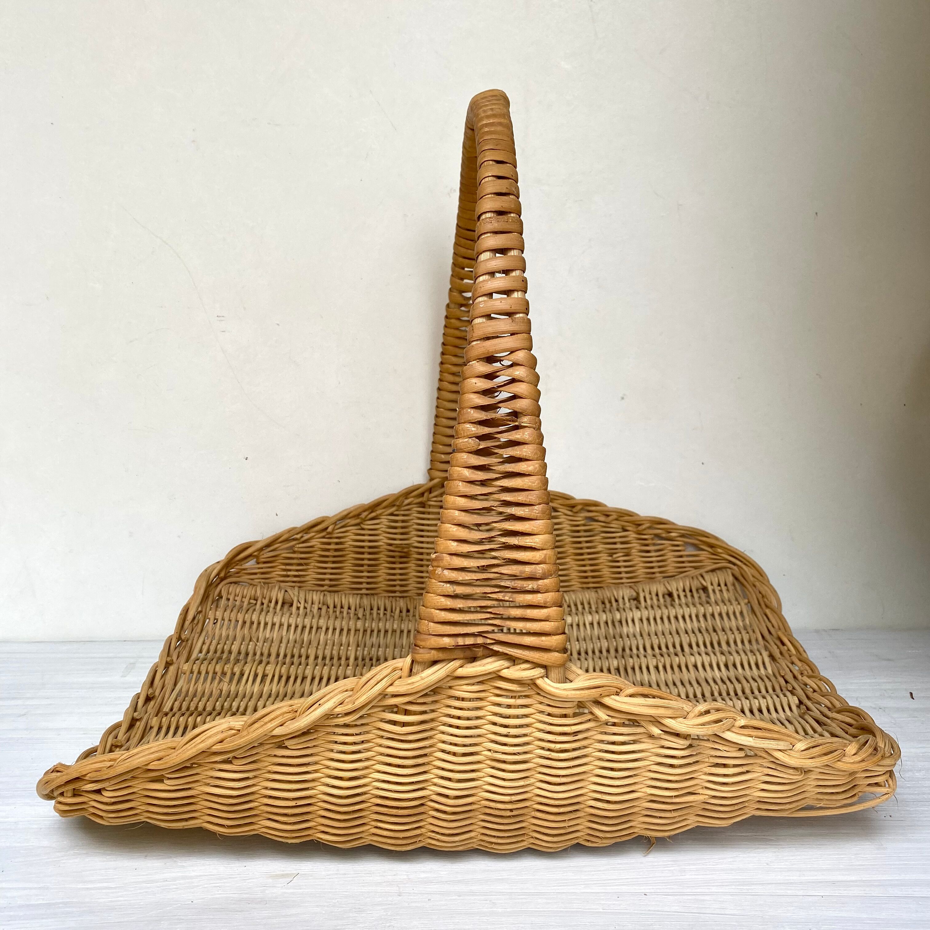 Woven rattan basket